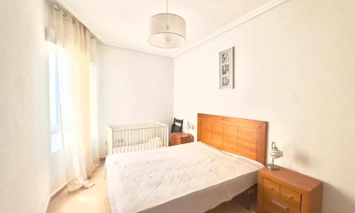 Resale - Apartment -
Torrevieja