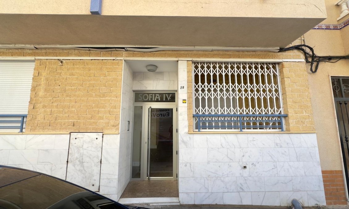 Resale - Apartment -
Torrevieja