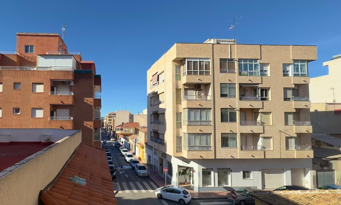 Resale - Apartment -
Torrevieja