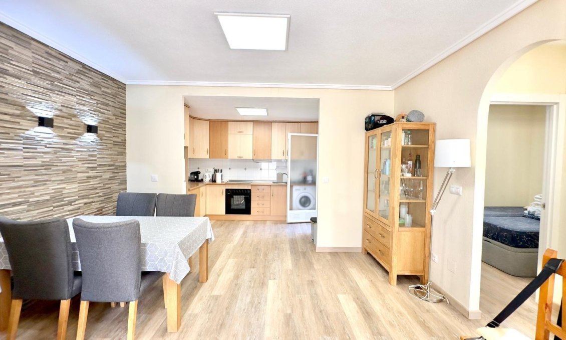 Wiederverkauf - Bungalow -
Torrevieja - Torreblanca