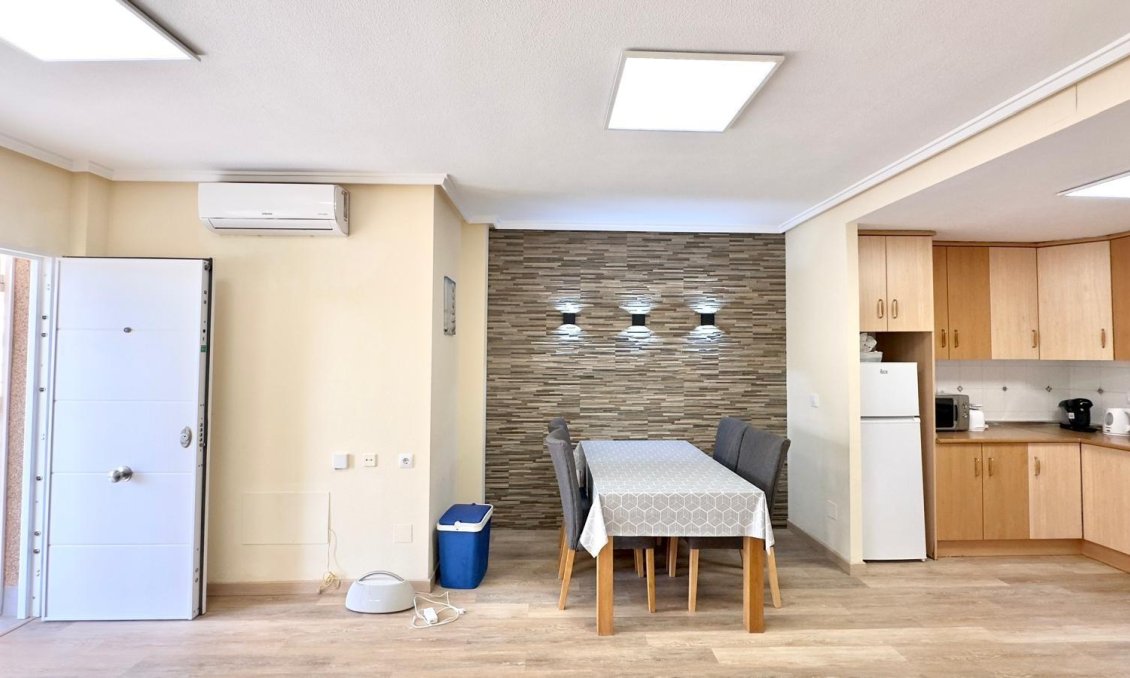 Wiederverkauf - Bungalow -
Torrevieja - Torreblanca