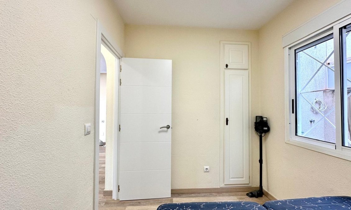 Wiederverkauf - Bungalow -
Torrevieja - Torreblanca