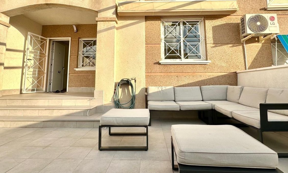 Wiederverkauf - Bungalow -
Torrevieja - Torreblanca