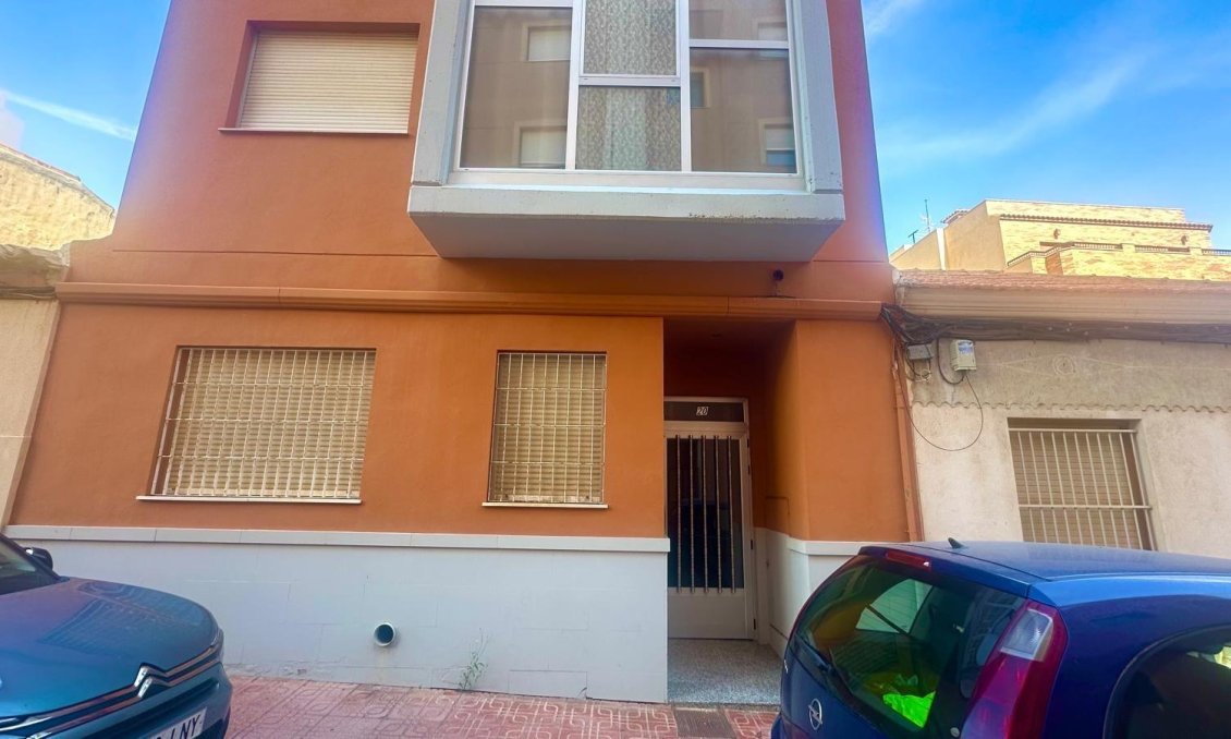 Segunda mano - Apartamento -
Torrevieja - La Mata
