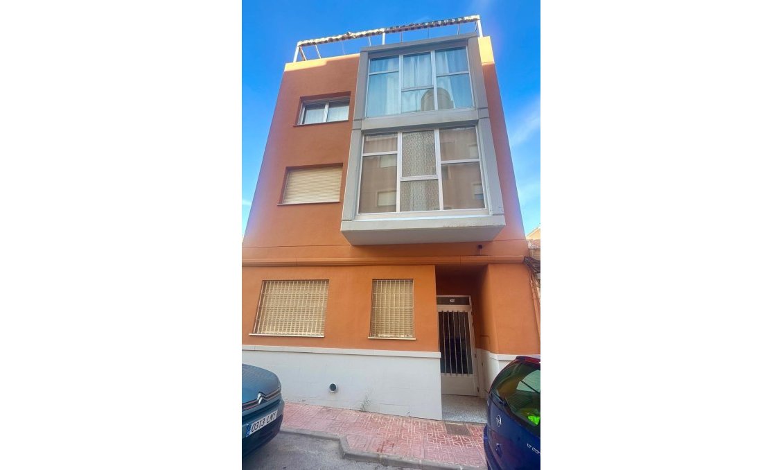 Segunda mano - Apartamento -
Torrevieja - La Mata