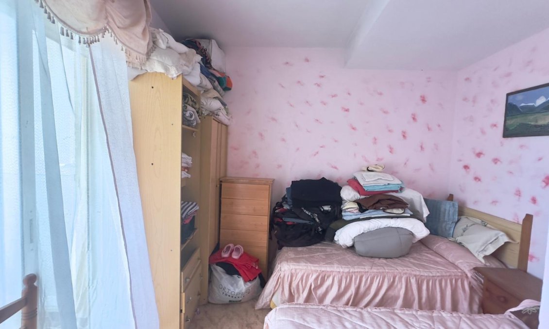 Revânzare - Mansardă -
Torrevieja - Estacion De Autobuses