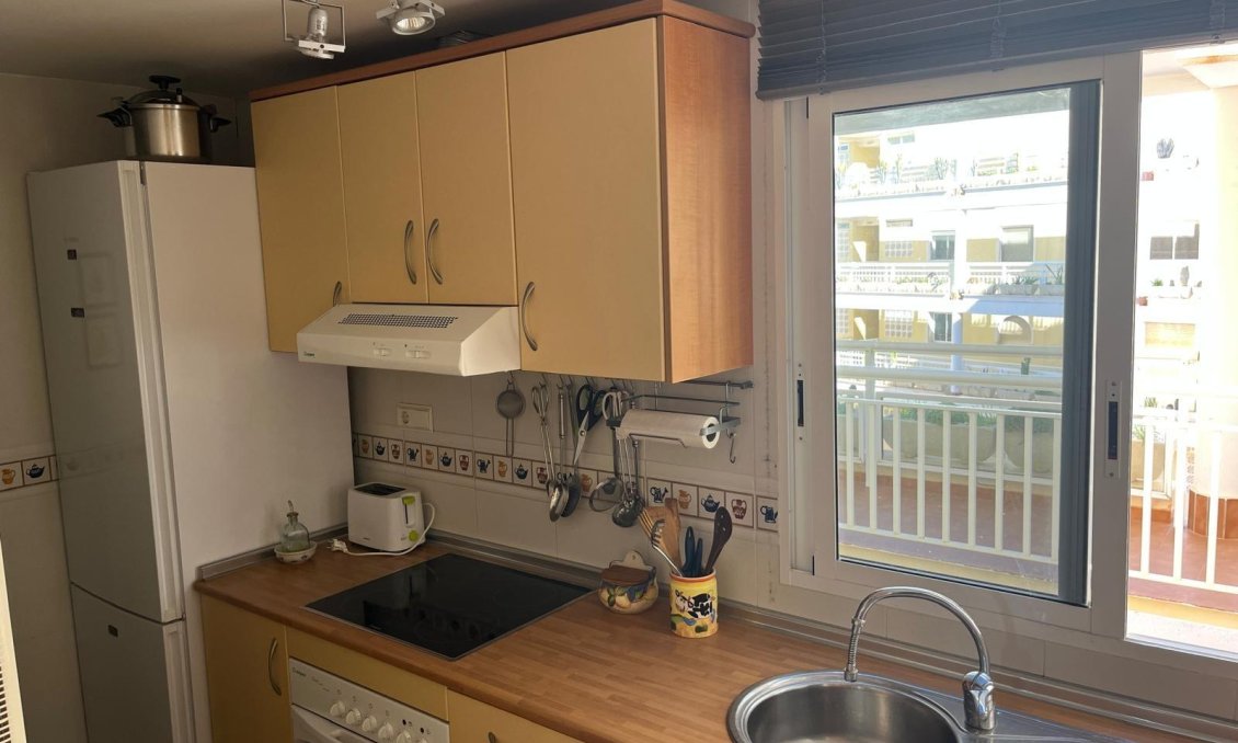 Segunda mano - Apartamento -
Orihuela Costa - Campoamor