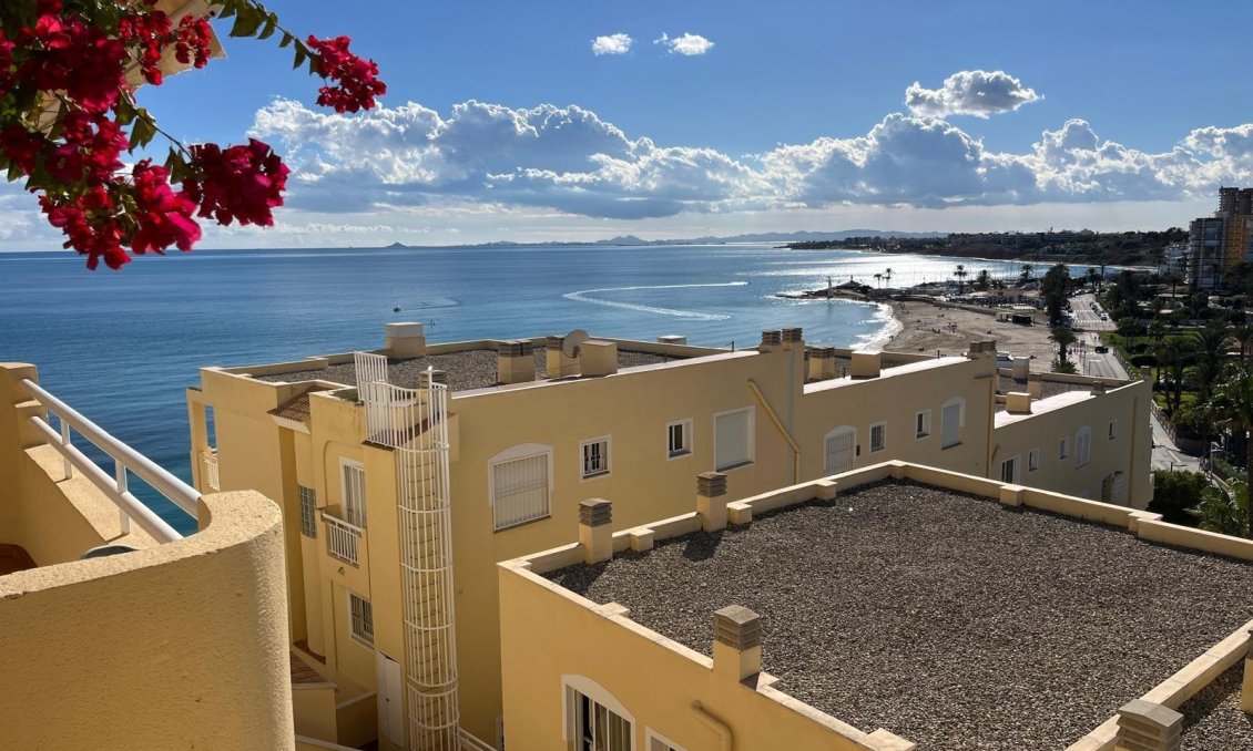 Segunda mano - Apartamento -
Orihuela Costa - Campoamor