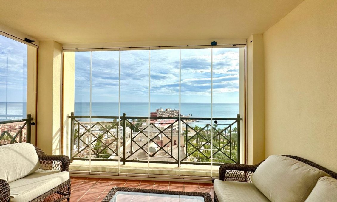 Segunda mano - Apartamento -
Torrevieja - Los Frutales