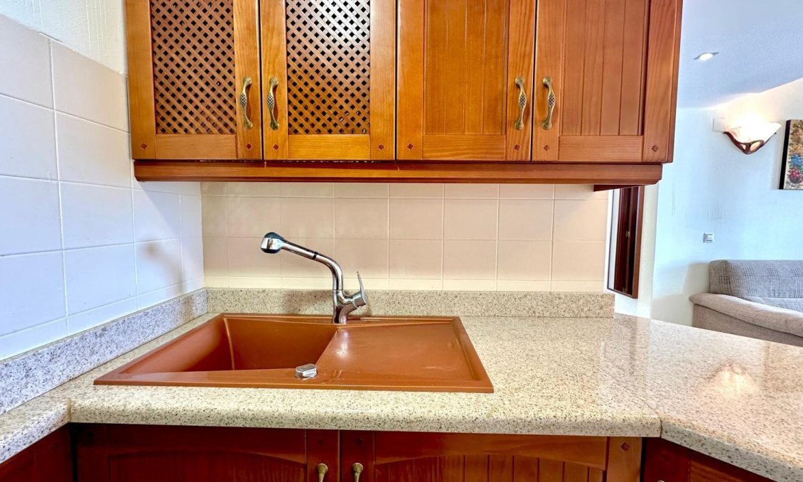 Segunda mano - Apartamento -
Torrevieja - Los Frutales