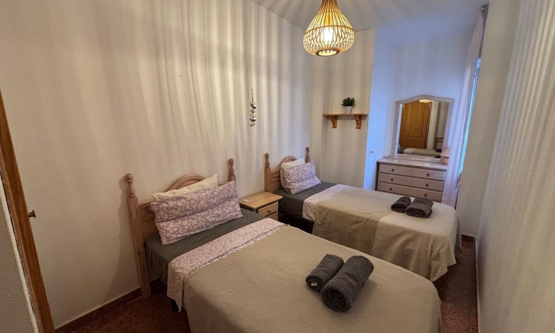 Segunda mano - Apartamento -
Torrevieja - Playa de los Locos