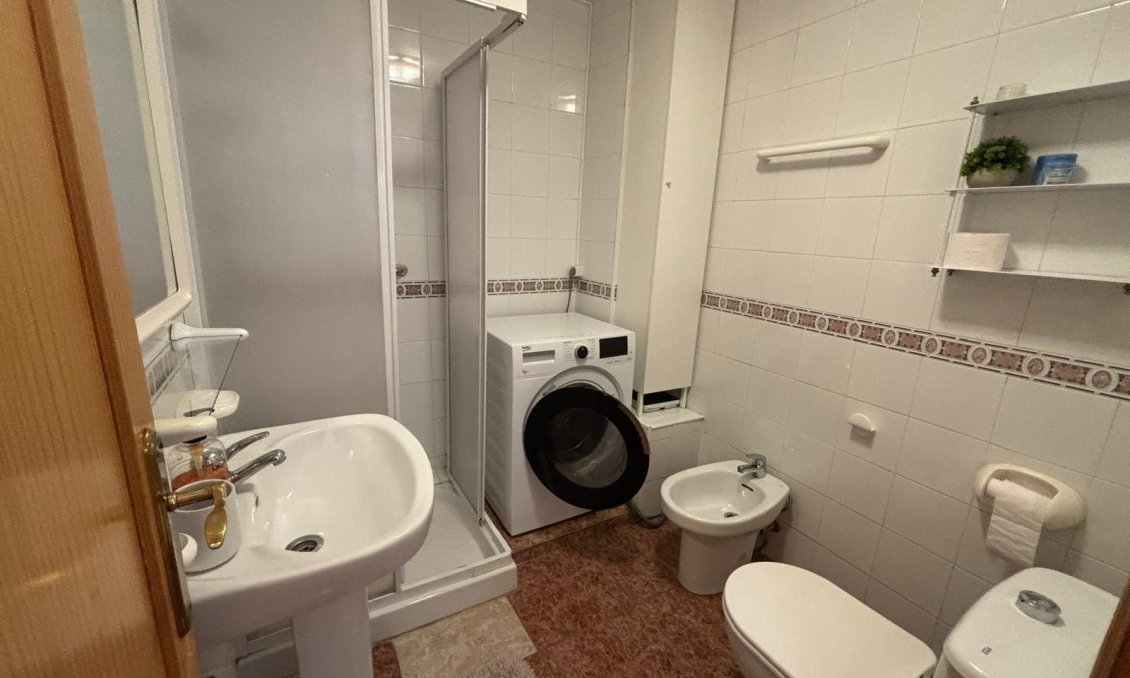 Segunda mano - Apartamento -
Torrevieja - Playa de los Locos