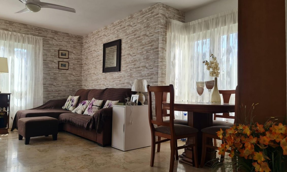 Resale - Villa -
Orihuela Costa - Lomas De Campoamor-las Ramblas