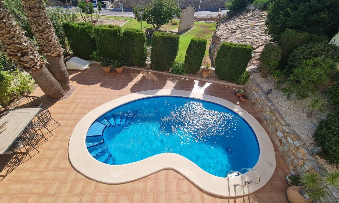 Resale - Villa -
Orihuela Costa - Lomas De Campoamor-las Ramblas