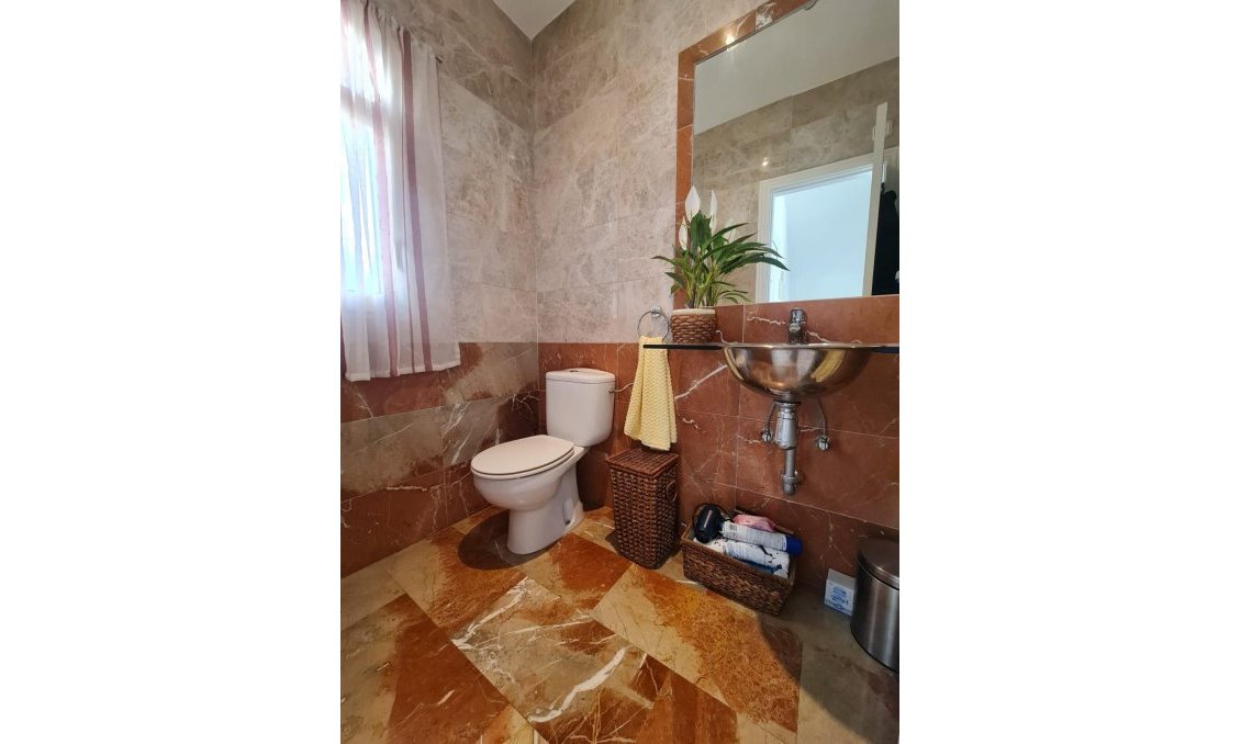 Resale - Villa -
Orihuela Costa - Lomas De Campoamor-las Ramblas