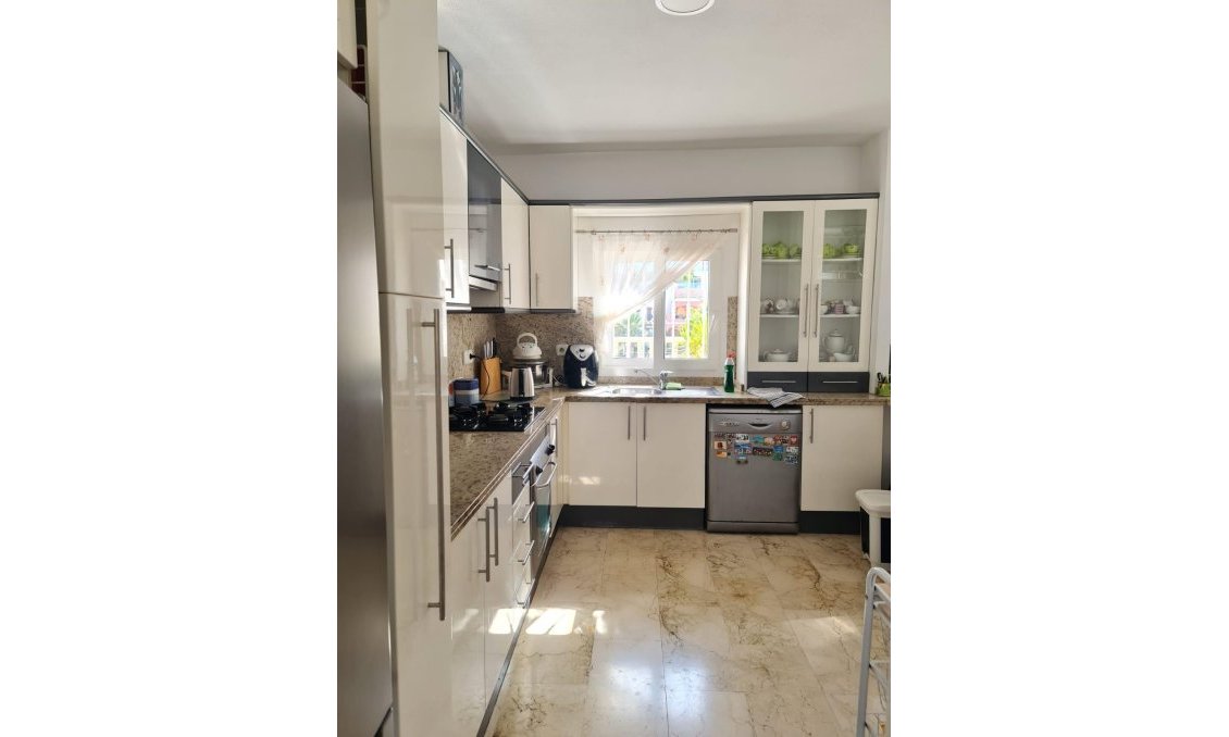 Resale - Villa -
Orihuela Costa - Lomas De Campoamor-las Ramblas