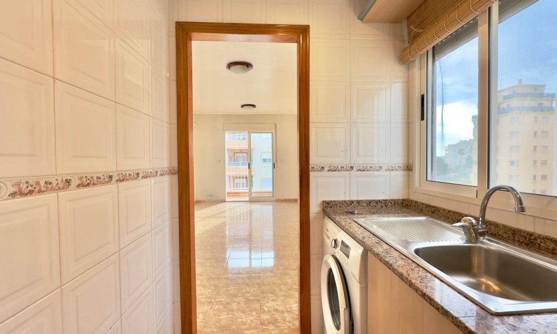 Segunda mano - Apartamento -
Torrevieja - Playa del Cura