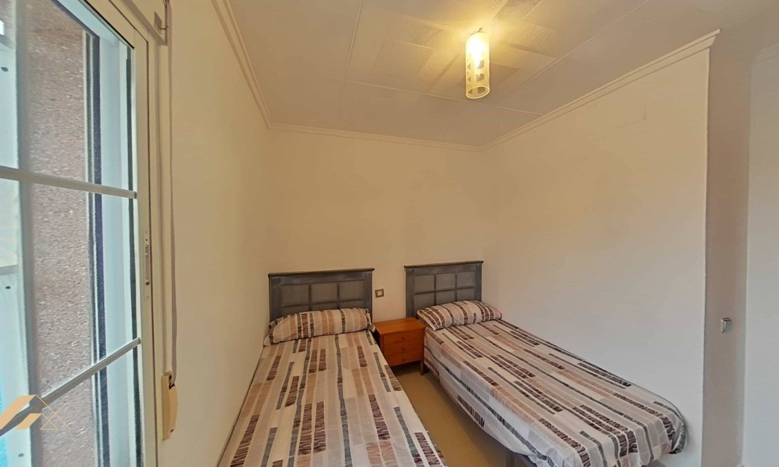 Segunda mano - Villa -
Torrevieja - San Luis