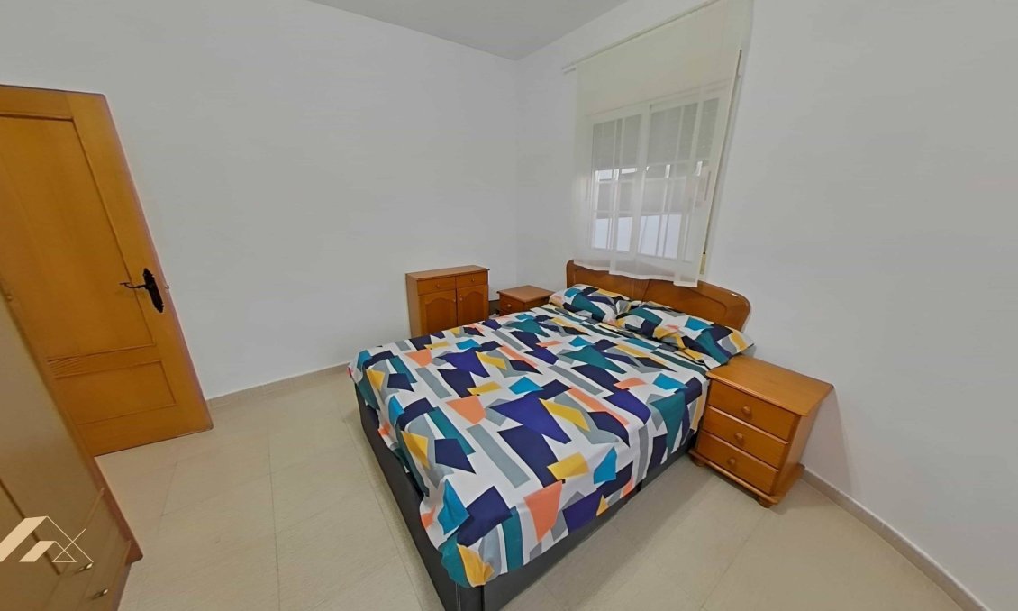 Segunda mano - Villa -
Torrevieja - San Luis