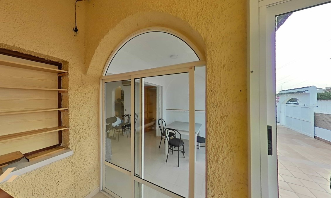 Segunda mano - Villa -
Torrevieja - San Luis