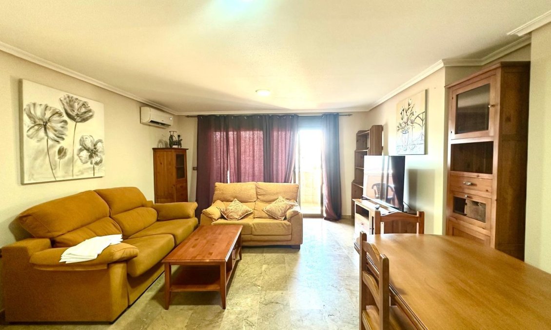 Resale - Apartment -
Torrevieja
