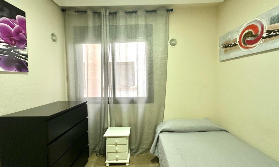 Resale - Apartment -
Torrevieja