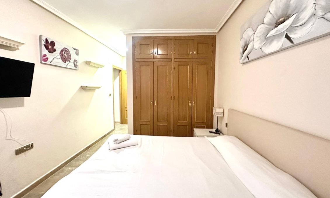 Resale - Apartment -
Torrevieja