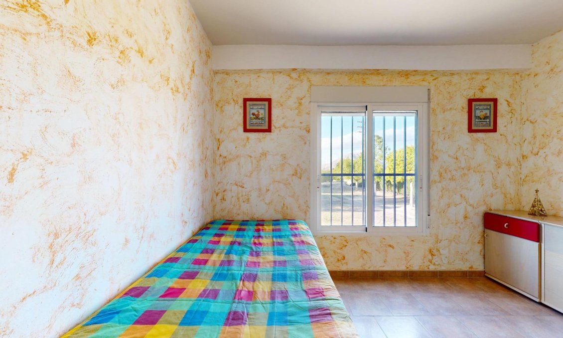 Segunda mano - Villa -
Orihuela