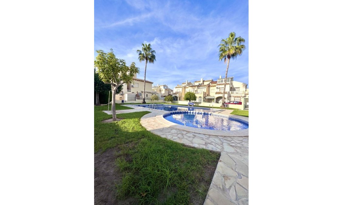 Segunda mano - Town House -
Orihuela Costa - Playa Flamenca