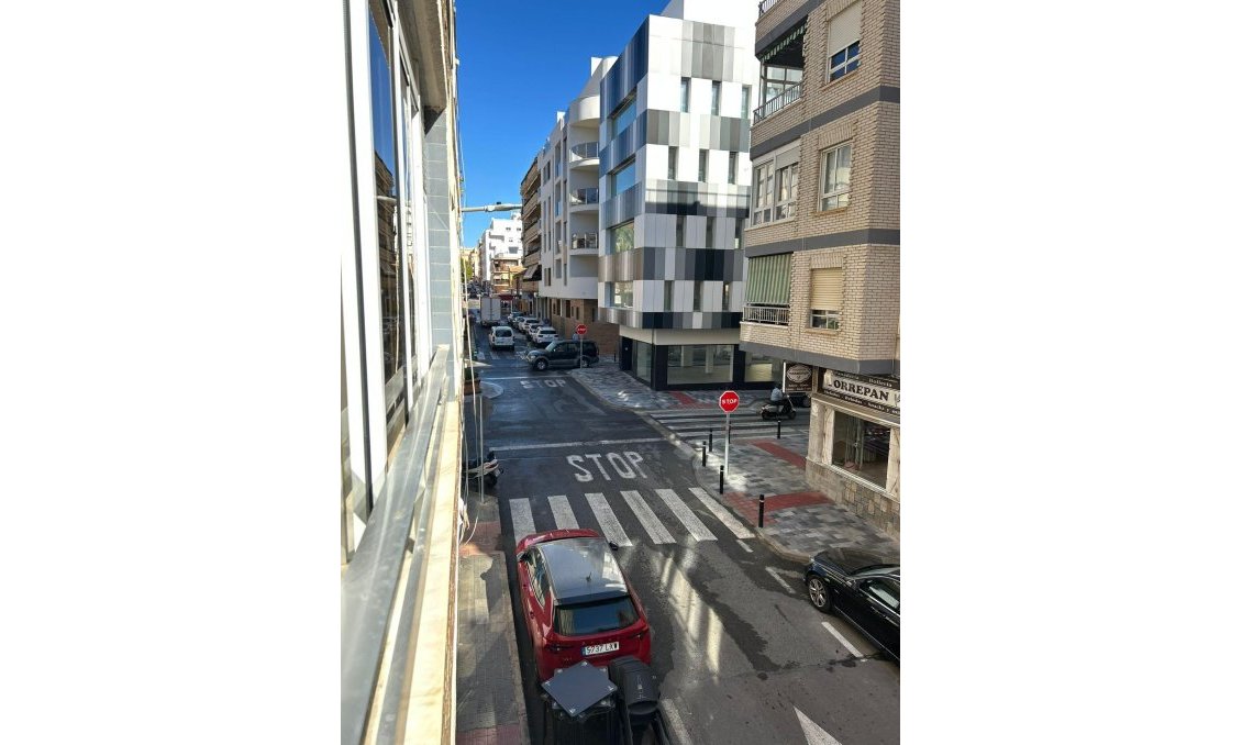 Revente - Appartement -
Torrevieja