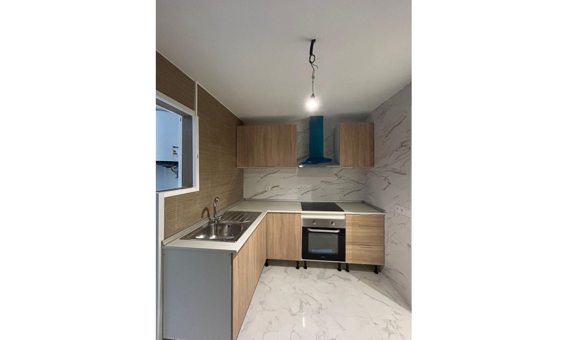 Revente - Appartement -
Torrevieja