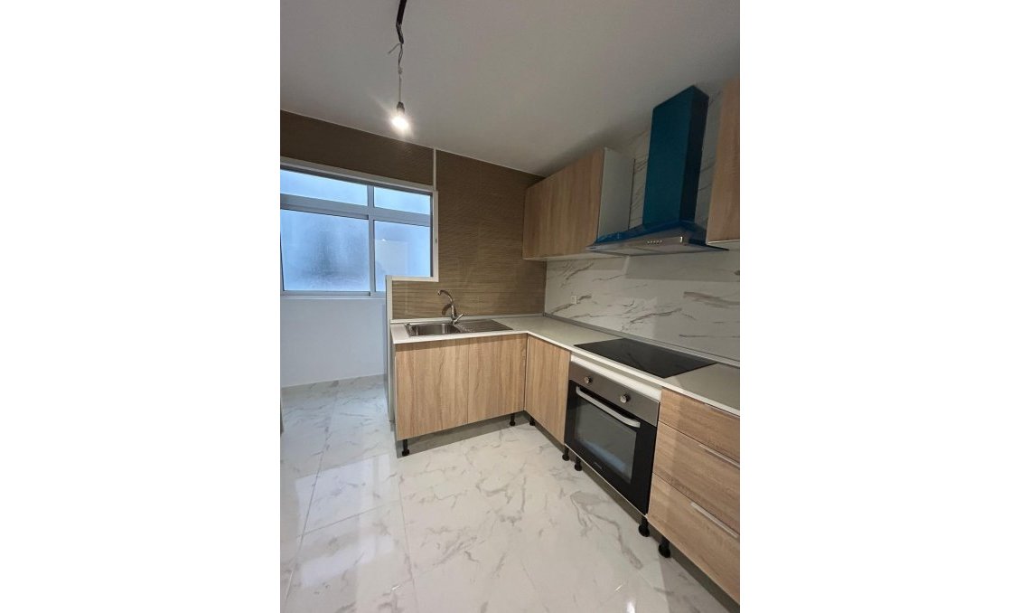 Revente - Appartement -
Torrevieja