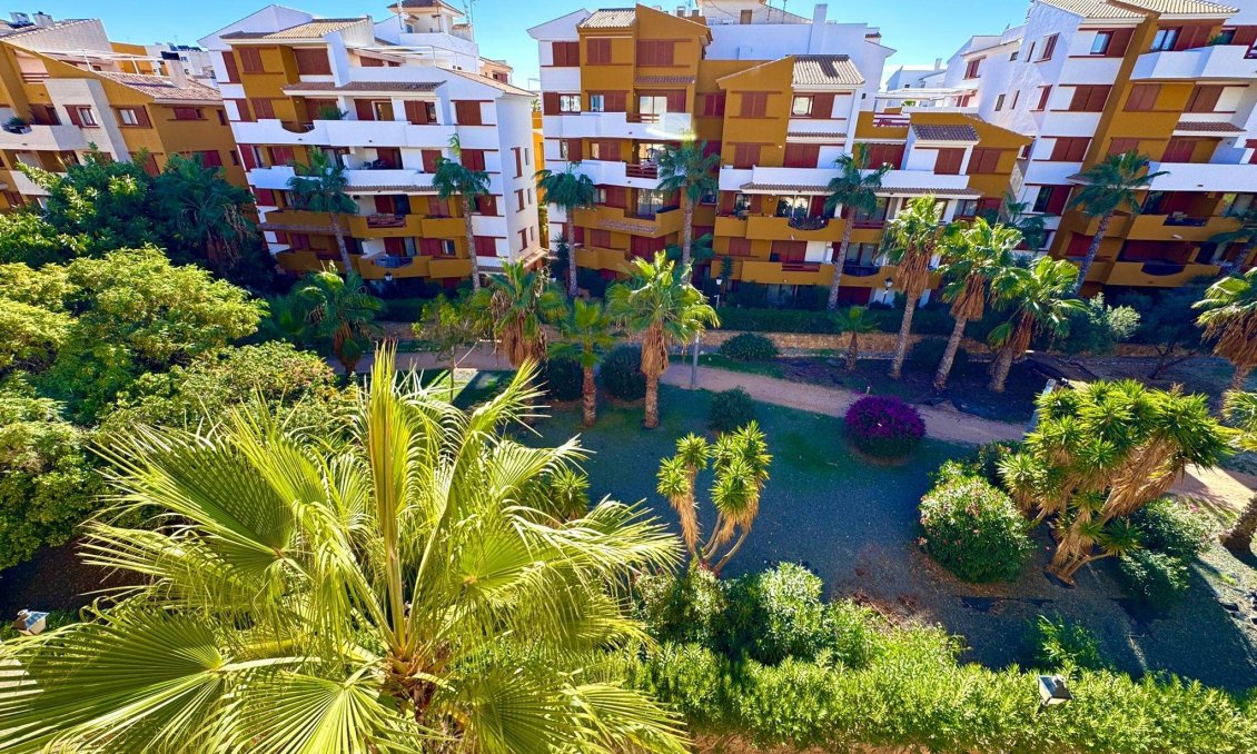 Segunda mano - Apartamento -
Torrevieja - Punta Prima
