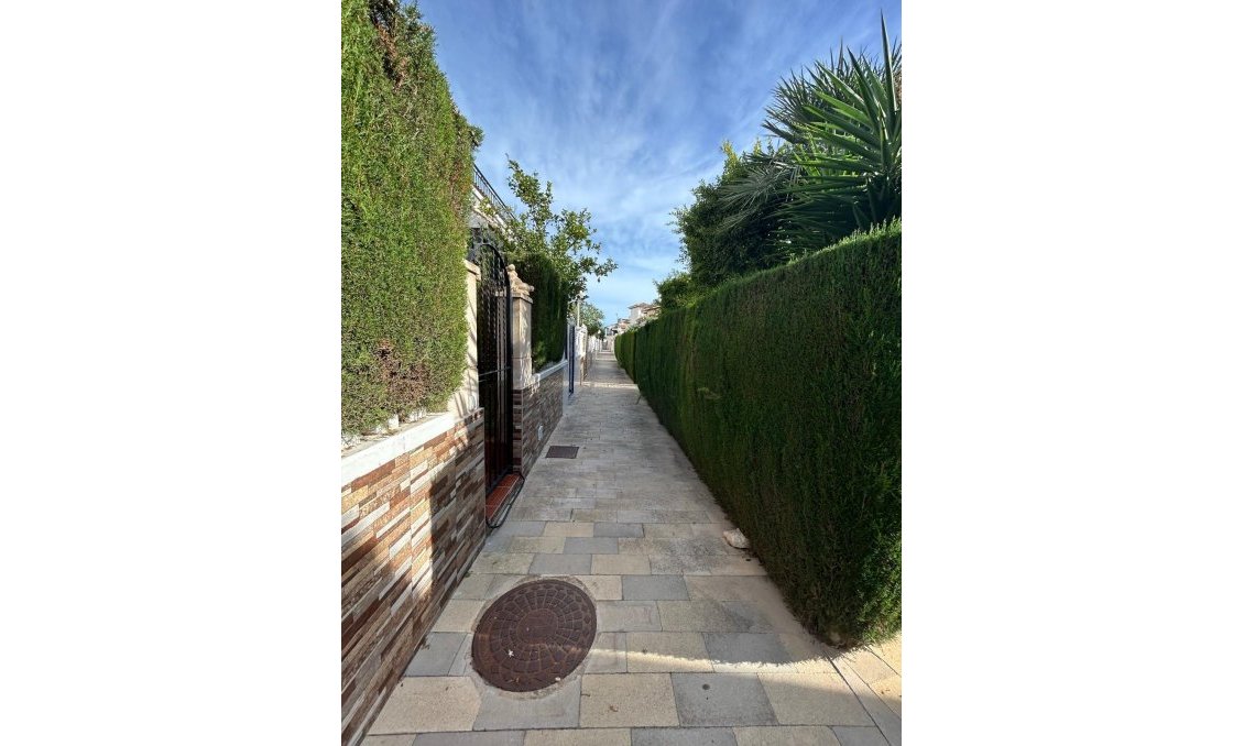 Segunda mano - Duplex -
Orihuela Costa - Punta Prima