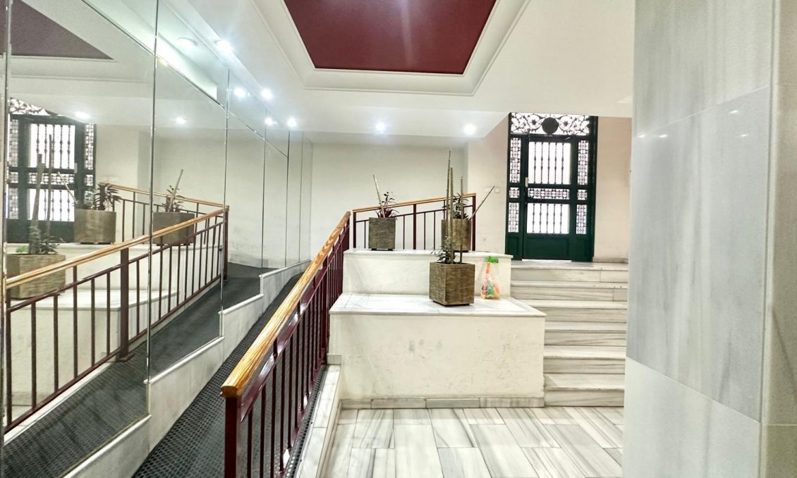 Segunda mano - Apartamento -
Torrevieja - Centro