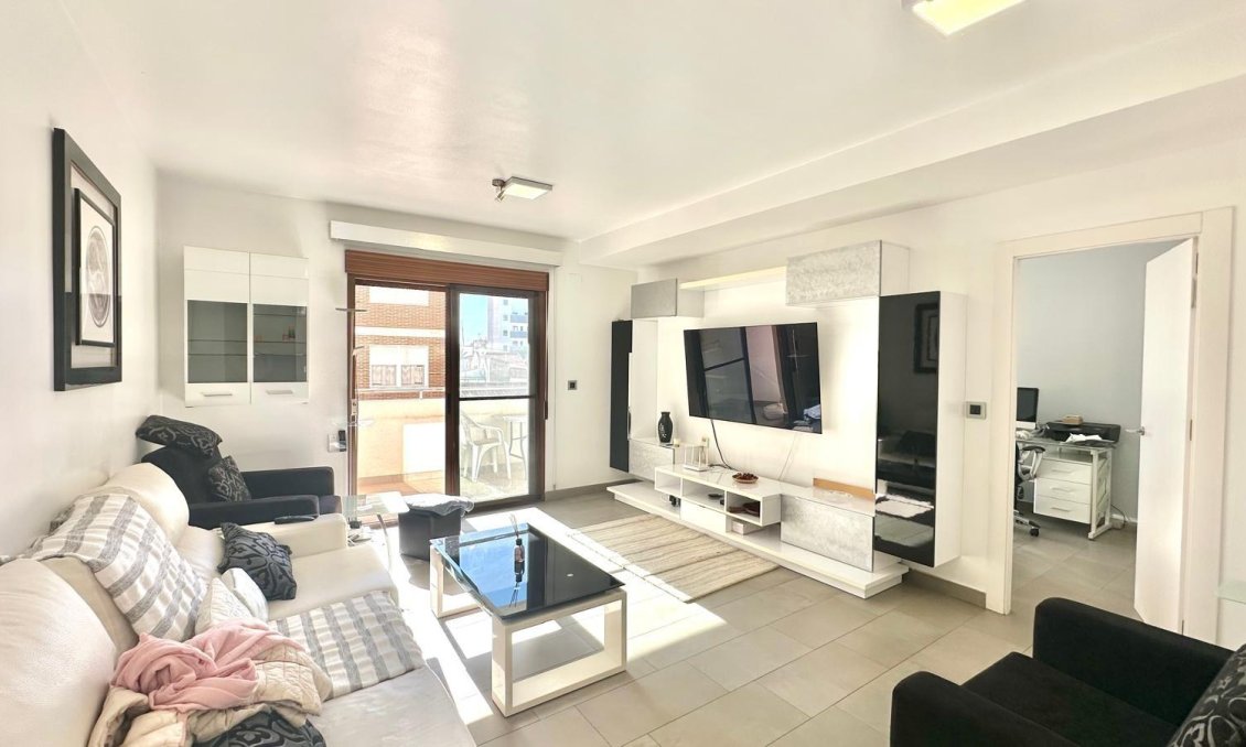 Resale - Apartment -
Torrevieja