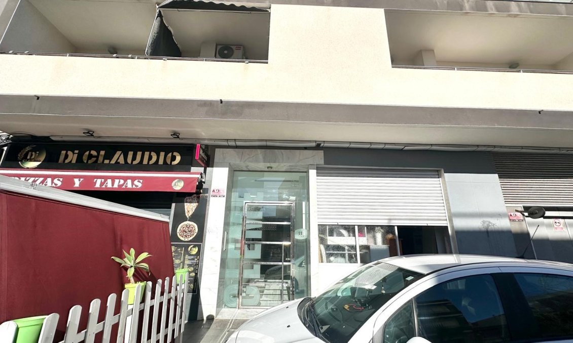 Resale - Apartment -
Torrevieja