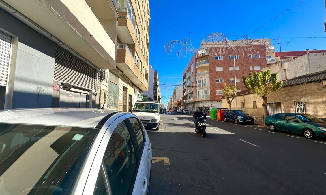 Resale - Apartment -
Torrevieja