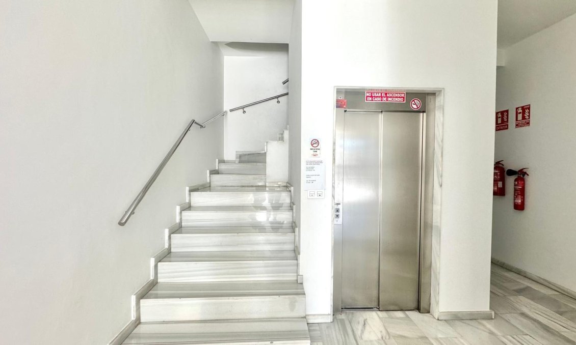 Resale - Apartment -
Torrevieja