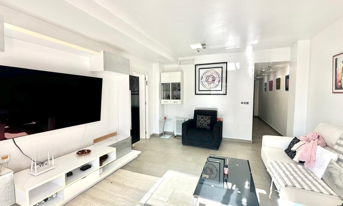 Resale - Apartment -
Torrevieja