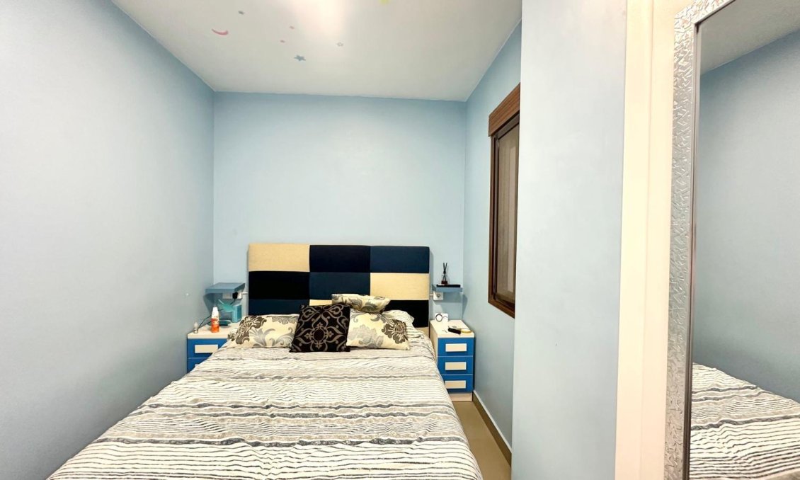 Resale - Apartment -
Torrevieja