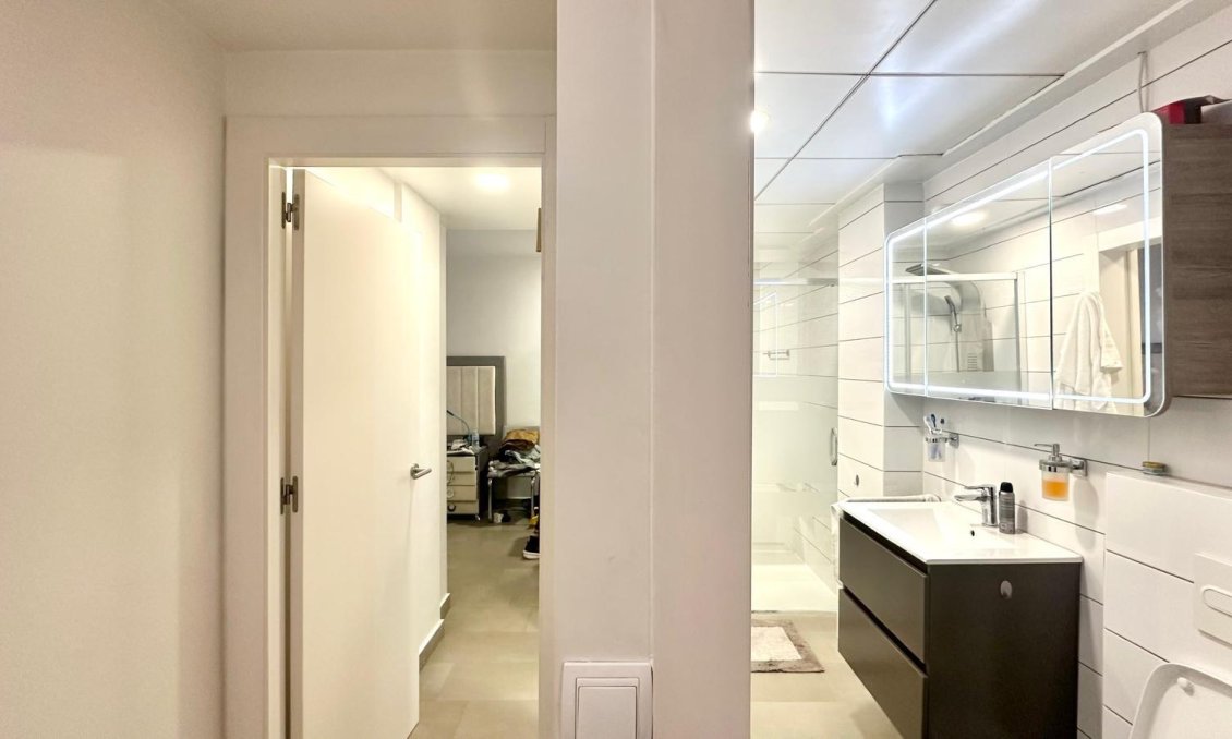 Resale - Apartment -
Torrevieja