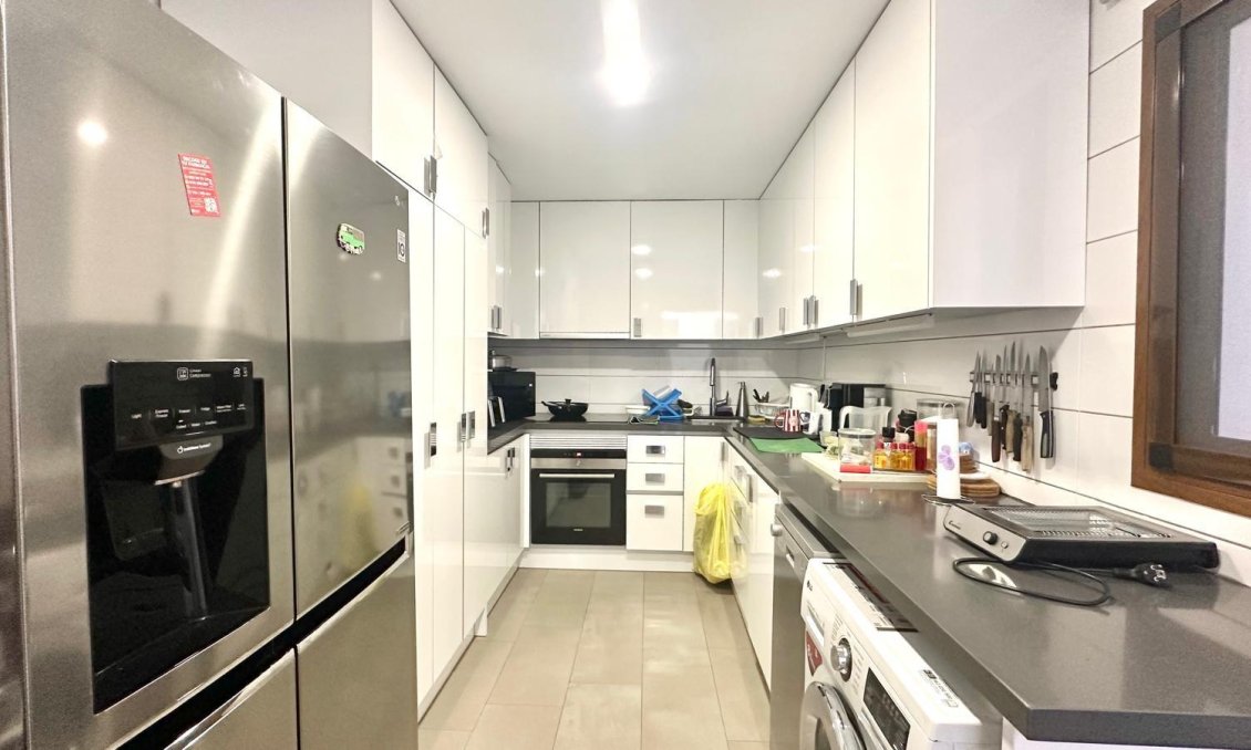 Resale - Apartment -
Torrevieja