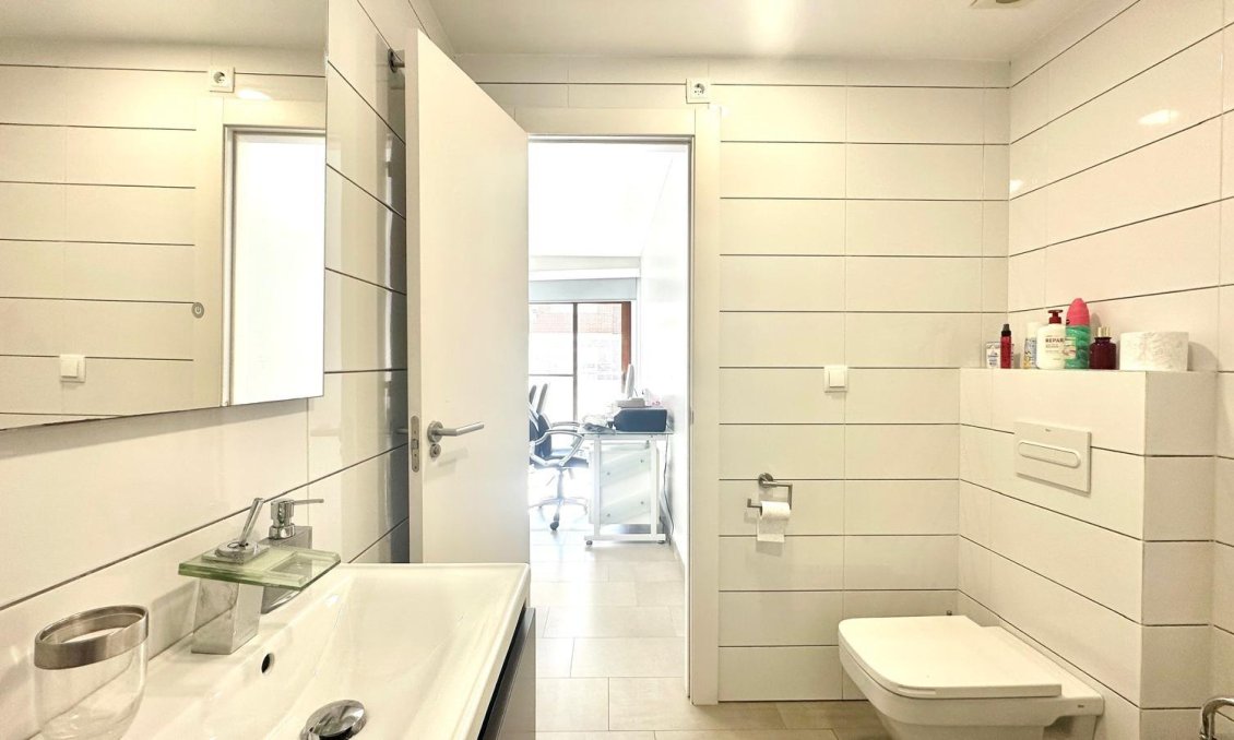 Resale - Apartment -
Torrevieja