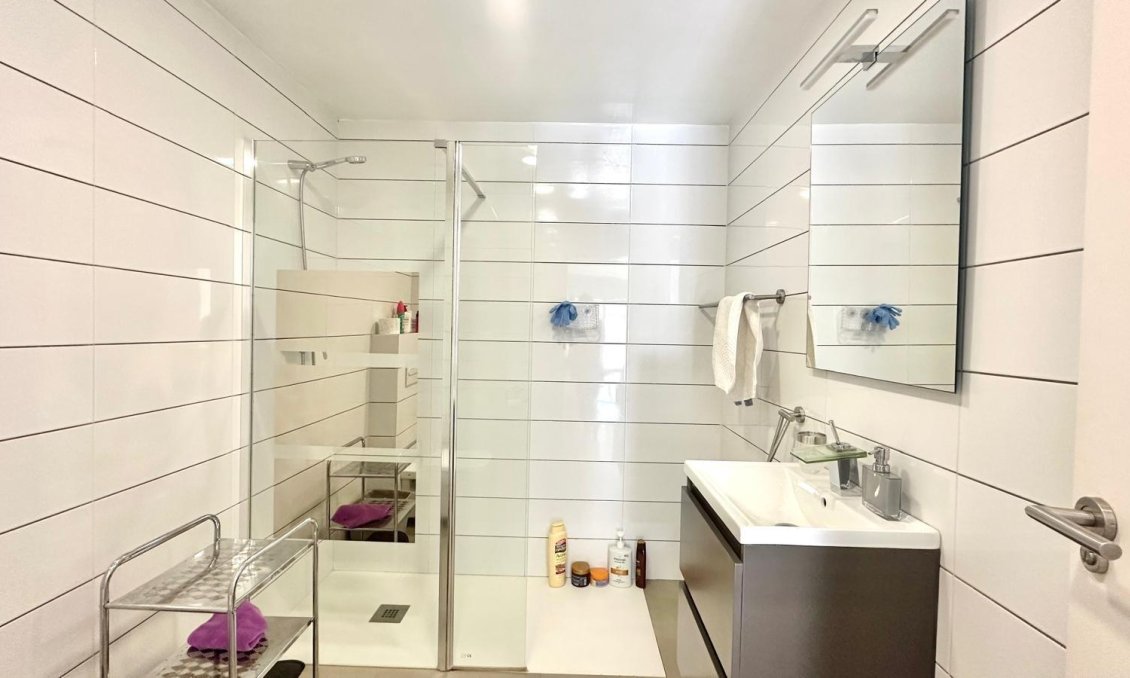 Resale - Apartment -
Torrevieja