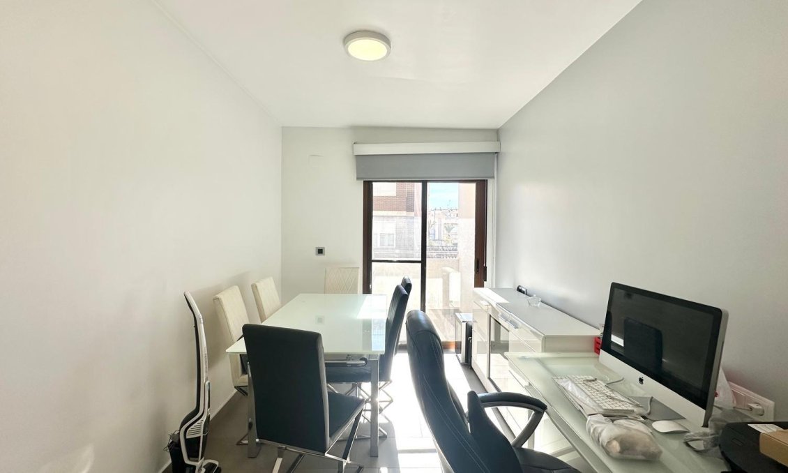 Resale - Apartment -
Torrevieja