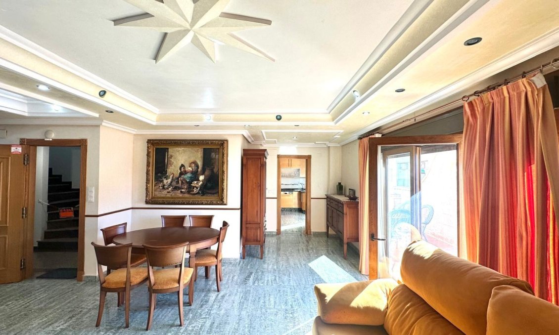 Segunda mano - Ático -
Torrevieja