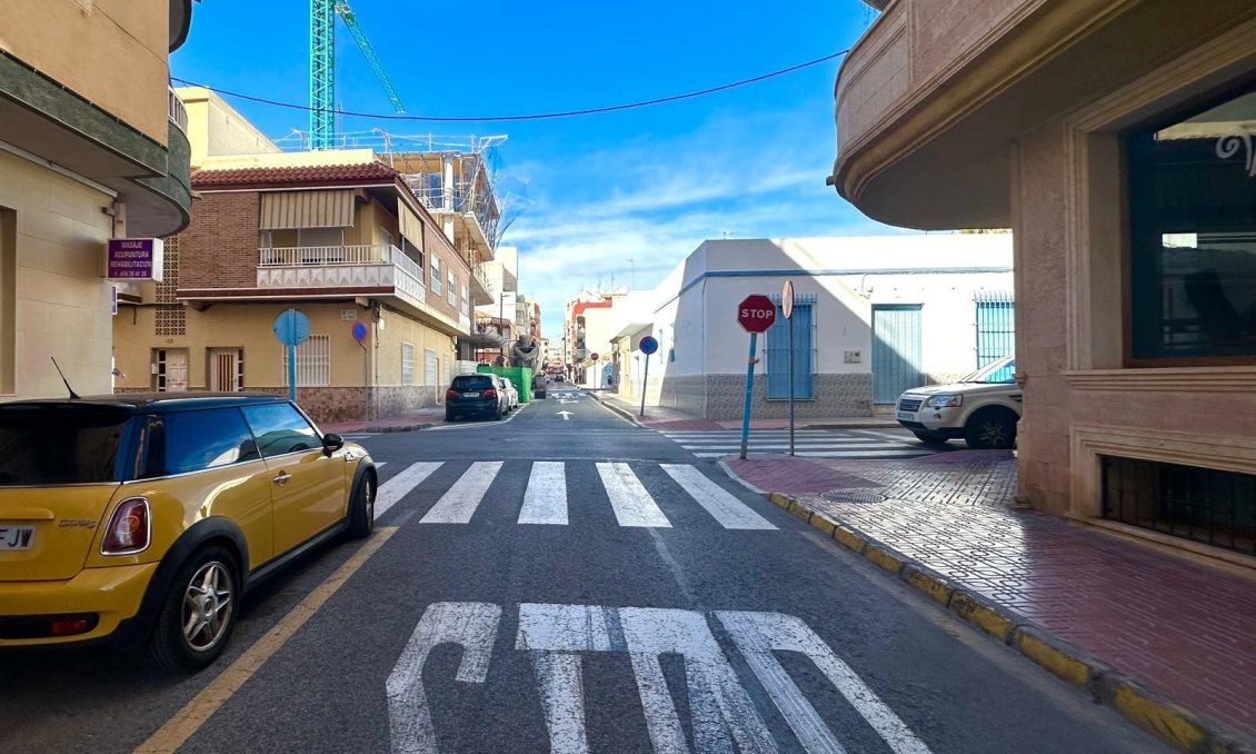 Segunda mano - Ático -
Torrevieja