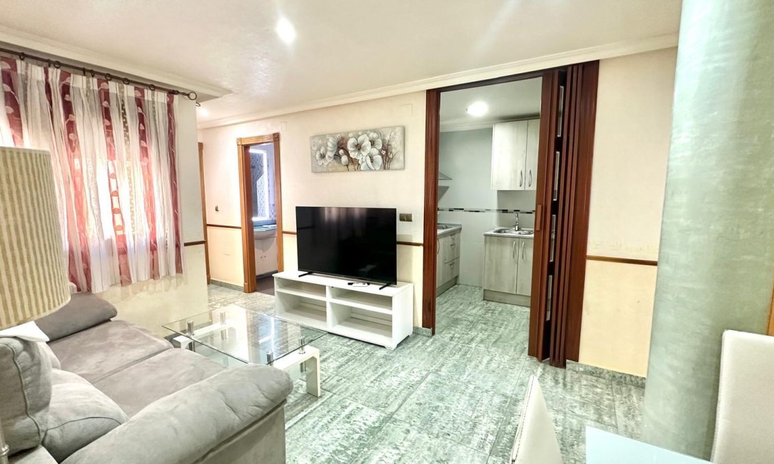 Segunda mano - Ático -
Torrevieja