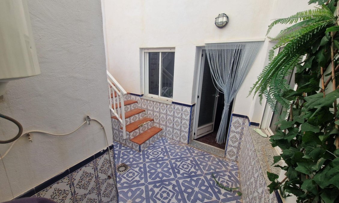 Resale - Town House -
Torrevieja